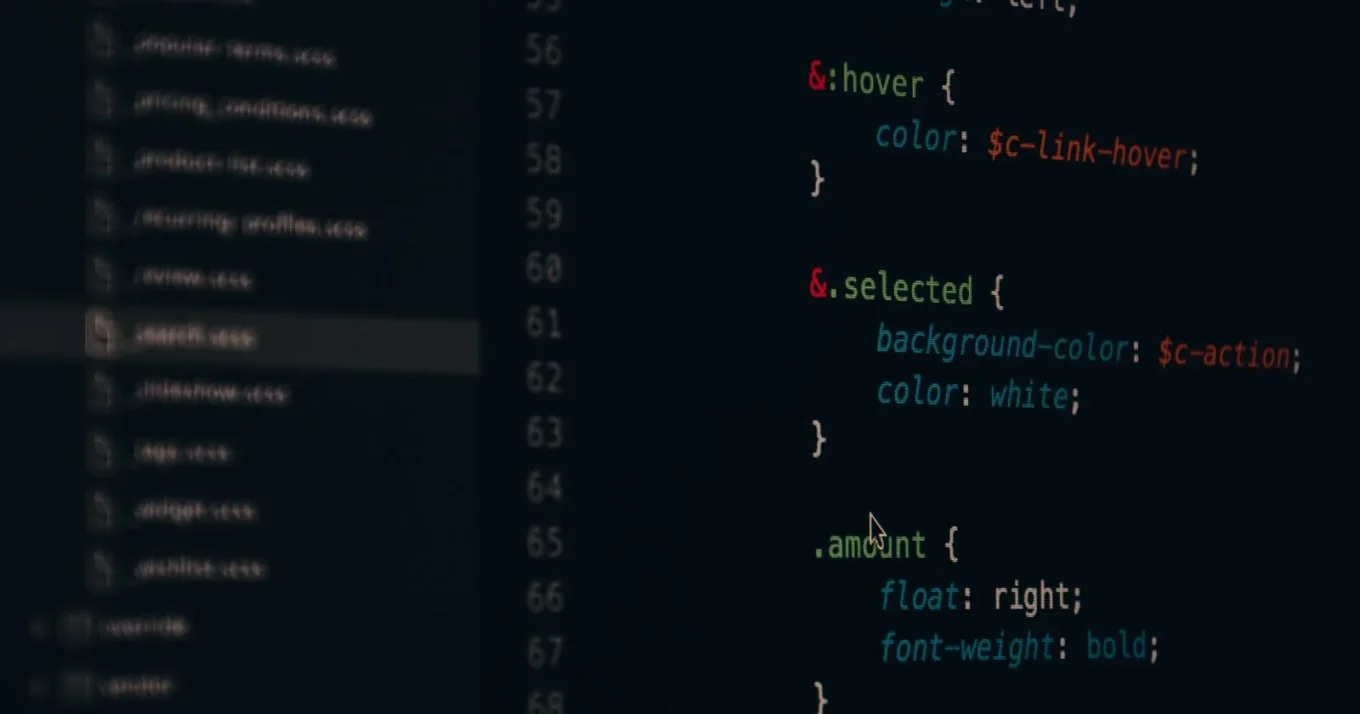 Редактор с чист CSS код на екран
